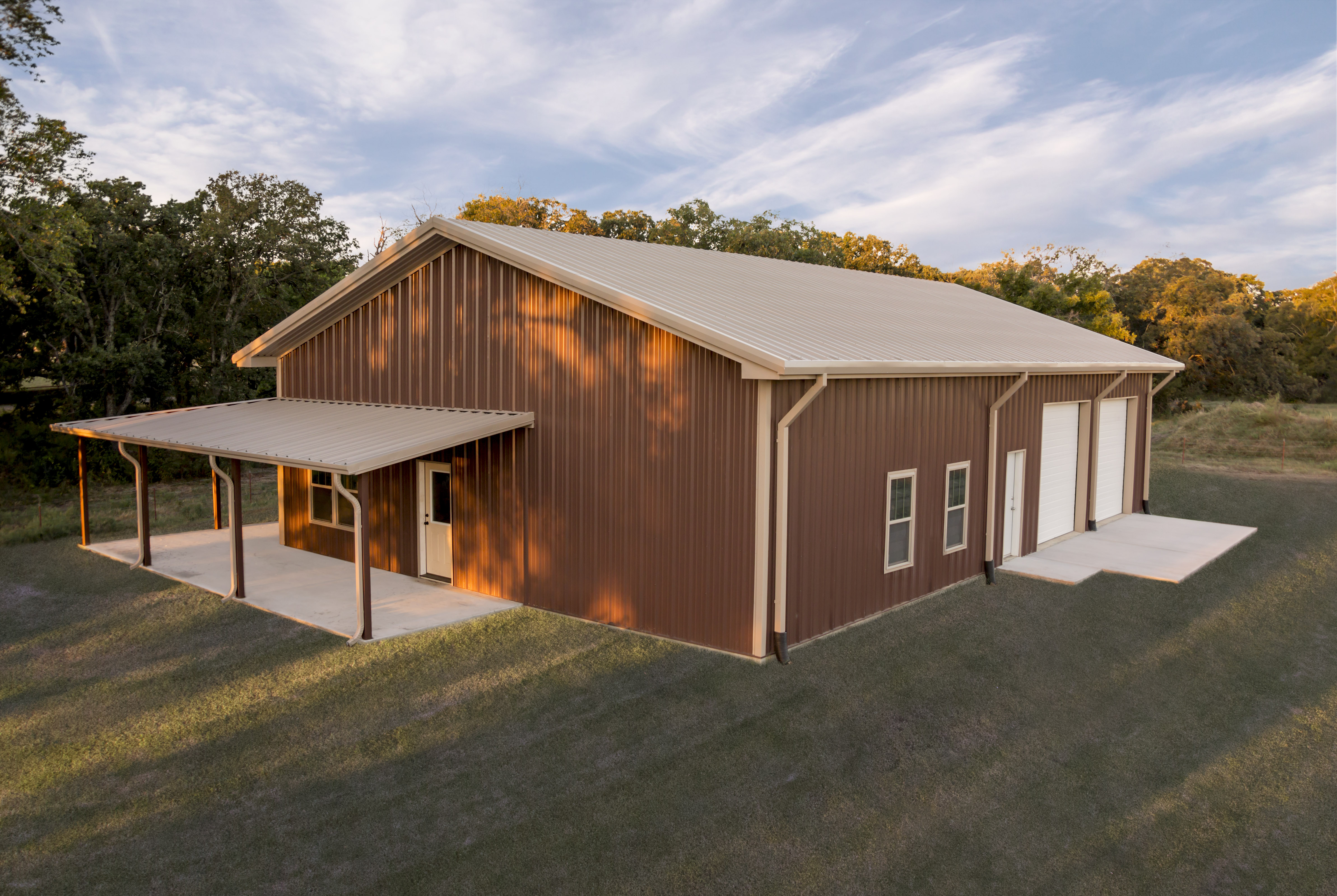 Custom Steel Living Spaces, Barn Homes - Mueller, Inc